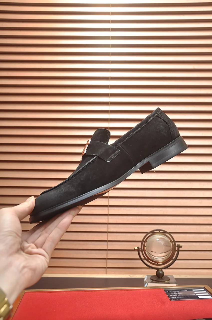 Men's shoes💰520💶[HERMES] (cowhide lining)🍀Italian top luxury🍀He does not pursue novel styles and gorgeous colors, but attracts the favor of successful men with his flawless, elegant and classic style. Formal leather shoes This very comfortable, simple and stable style allows you to easily match any style! The pattern is absolutely 1:1 refined from the original case, and we strive for excellence in materials, imported cowhide + cowhide lining💪💪💪extraordinary texture👍! .Code number: 38-45 (45 customized)